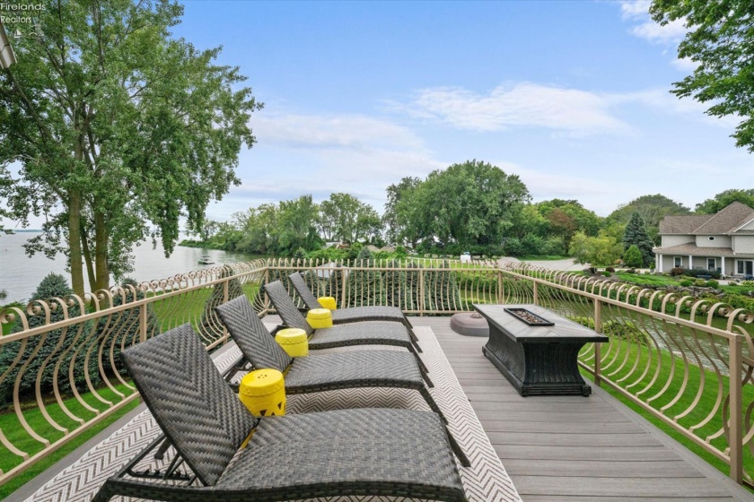 3646 Confederate Drive, Marblehead, 43440, 4 Bedrooms Bedrooms, ,3 BathroomsBathrooms,Residential,For Sale,Confederate,20263242