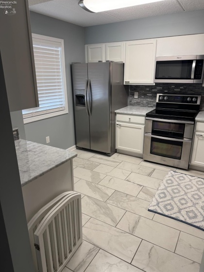 43 Marina Point Drive, Sandusky, 44870, 2 Bedrooms Bedrooms, ,2 BathroomsBathrooms,Residential,For Sale,Marina Point,20263195