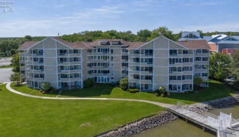 43 Marina Point Drive, Sandusky, 44870, 2 Bedrooms Bedrooms, ,2 BathroomsBathrooms,Residential,For Sale,Marina Point,20263195 43 Marina Point Drive, Sandusky, 44870, 2 Bedrooms Bedrooms, ,2 BathroomsBathrooms,Residential,For Sale,Marina Point,20263195