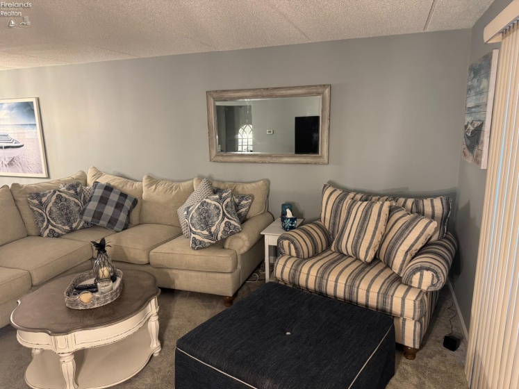 43 Marina Point Drive, Sandusky, 44870, 2 Bedrooms Bedrooms, ,2 BathroomsBathrooms,Residential,For Sale,Marina Point,20263195