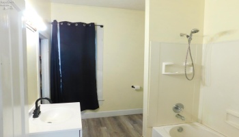 44 Main Street, Greenwich, 44837, 3 Bedrooms Bedrooms, ,1 BathroomBathrooms,Residential,For Sale,Main,20263248