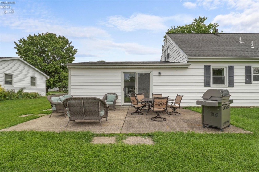 1520 Ponderosa Drive, Port Clinton, 43452, 4 Bedrooms Bedrooms, ,2 BathroomsBathrooms,Residential,For Sale,Ponderosa,20263249