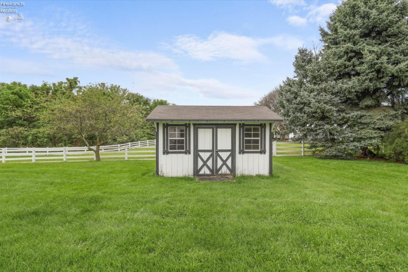 1520 Ponderosa Drive, Port Clinton, 43452, 4 Bedrooms Bedrooms, ,2 BathroomsBathrooms,Residential,For Sale,Ponderosa,20263249