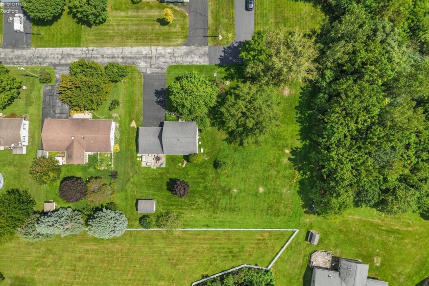1520 Ponderosa Drive, Port Clinton, 43452, 4 Bedrooms Bedrooms, ,2 BathroomsBathrooms,Residential,For Sale,Ponderosa,20263249