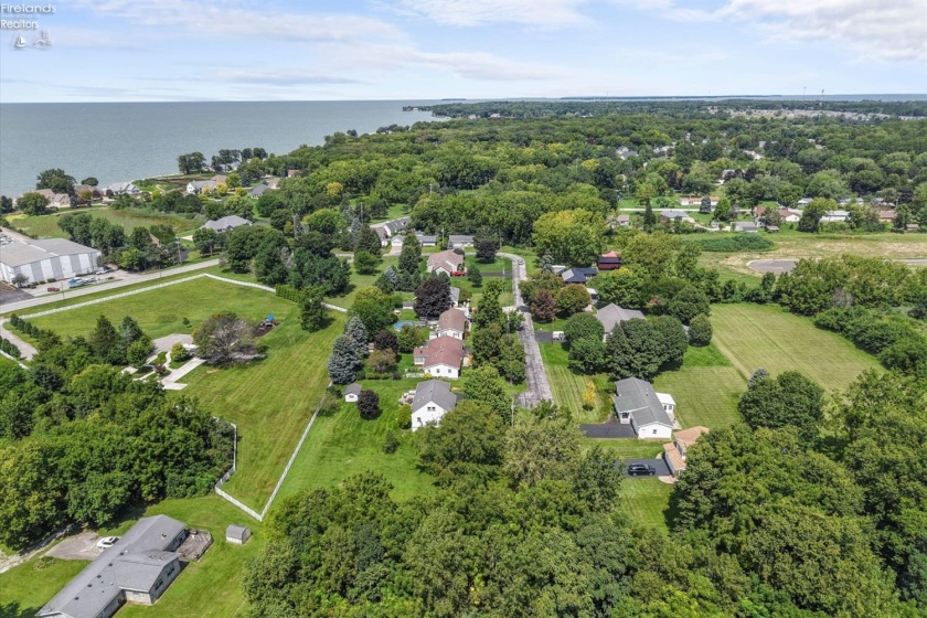 1520 Ponderosa Drive, Port Clinton, 43452, 4 Bedrooms Bedrooms, ,2 BathroomsBathrooms,Residential,For Sale,Ponderosa,20263249
