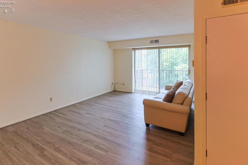 1315 Lake Wilmer Drive, Sandusky, 44870, 1 Bedroom Bedrooms, ,1 BathroomBathrooms,Residential,For Sale,Lake Wilmer,20263240