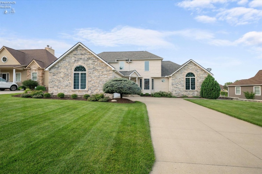 4555 Forest Glen Lane, Marblehead, 43440, 6 Bedrooms Bedrooms, ,4 BathroomsBathrooms,Residential,For Sale,Forest Glen,20263253