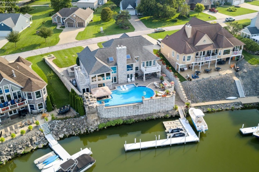 4555 Forest Glen Lane, Marblehead, 43440, 6 Bedrooms Bedrooms, ,4 BathroomsBathrooms,Residential,For Sale,Forest Glen,20263253