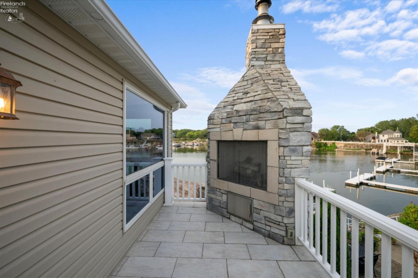 4555 Forest Glen Lane, Marblehead, 43440, 6 Bedrooms Bedrooms, ,4 BathroomsBathrooms,Residential,For Sale,Forest Glen,20263253