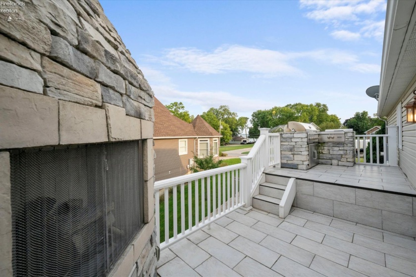 4555 Forest Glen Lane, Marblehead, 43440, 6 Bedrooms Bedrooms, ,4 BathroomsBathrooms,Residential,For Sale,Forest Glen,20263253