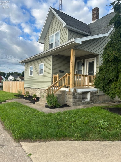 1627 Sycamore Line, Sandusky, 44870, 4 Bedrooms Bedrooms, ,2 BathroomsBathrooms,Residential,For Sale,Sycamore Line,20263256