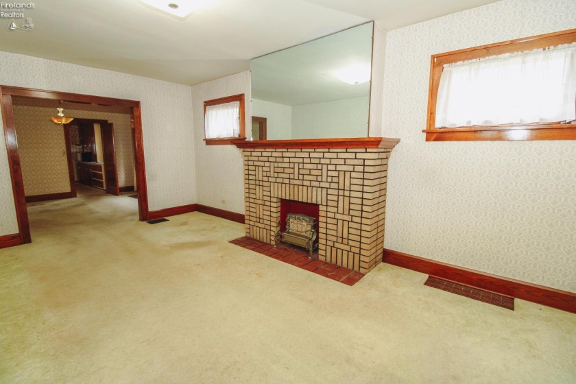 1206 Waverly Road, Sandusky, 44870, 3 Bedrooms Bedrooms, ,1 BathroomBathrooms,Residential,For Sale,Waverly,20263202