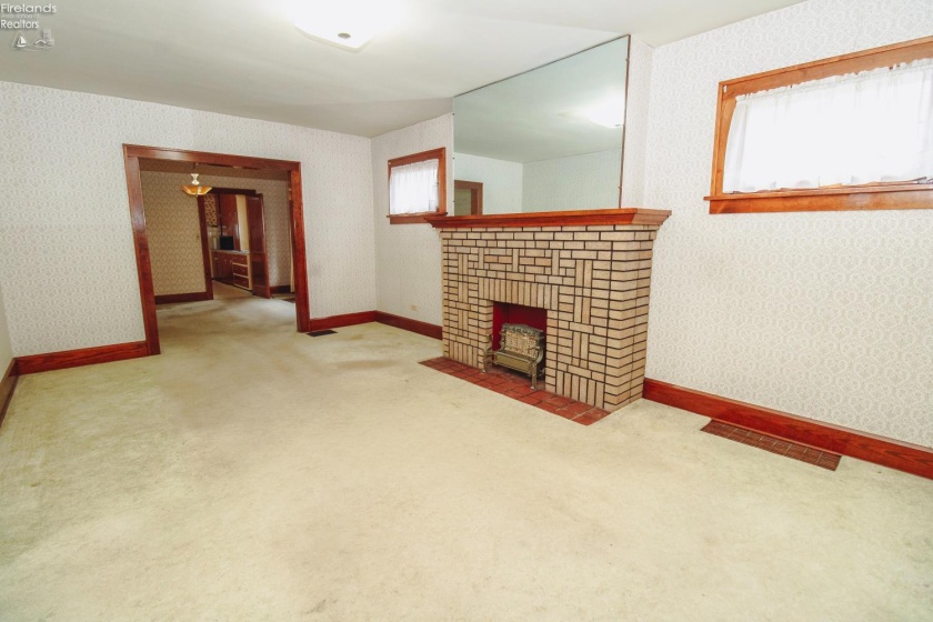 1206 Waverly Road, Sandusky, 44870, 3 Bedrooms Bedrooms, ,1 BathroomBathrooms,Residential,For Sale,Waverly,20263202