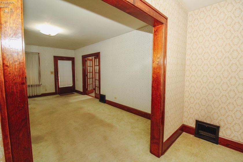 1206 Waverly Road, Sandusky, 44870, 3 Bedrooms Bedrooms, ,1 BathroomBathrooms,Residential,For Sale,Waverly,20263202