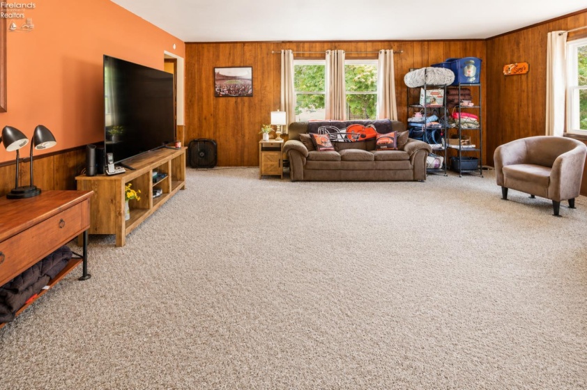 607 Ball Avenue, Fremont, 43420, 3 Bedrooms Bedrooms, ,2 BathroomsBathrooms,Residential,For Sale,Ball,20262781