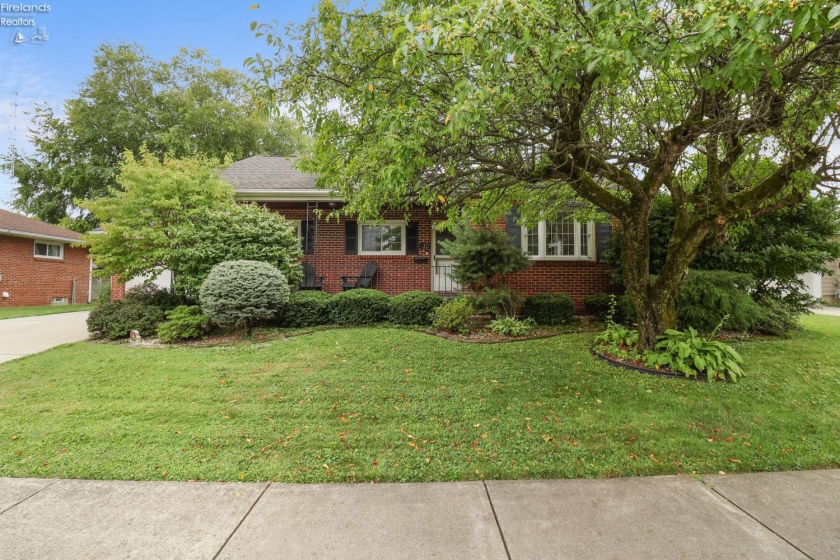 311 Albina Drive, Bellevue, 44811, 5 Bedrooms Bedrooms, ,2 BathroomsBathrooms,Residential,For Sale,Albina,20263118