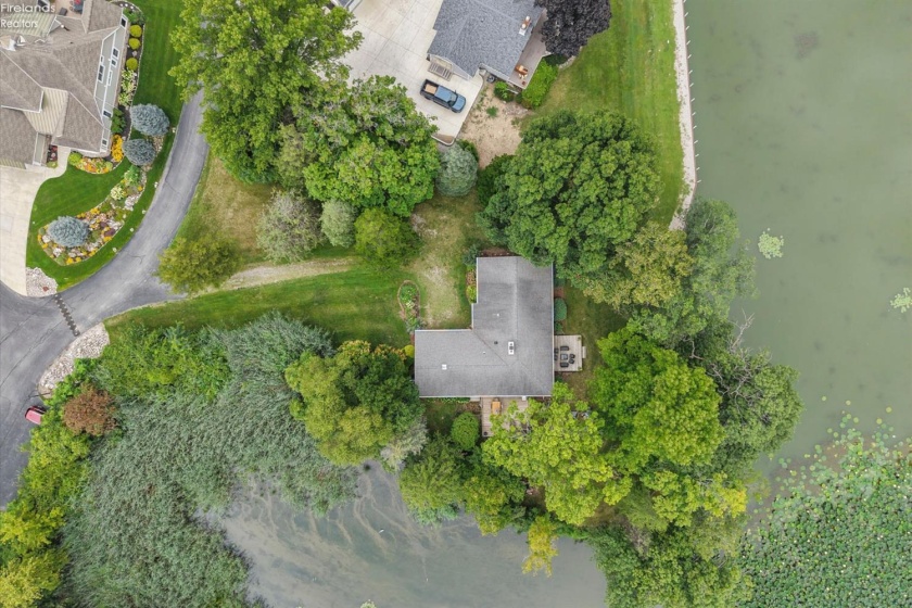 2940 Sanctuary Drive, Port Clinton, 43452, 3 Bedrooms Bedrooms, ,2 BathroomsBathrooms,Residential,For Sale,Sanctuary,20263269