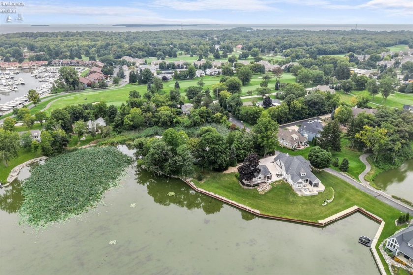2940 Sanctuary Drive, Port Clinton, 43452, 3 Bedrooms Bedrooms, ,2 BathroomsBathrooms,Residential,For Sale,Sanctuary,20263269