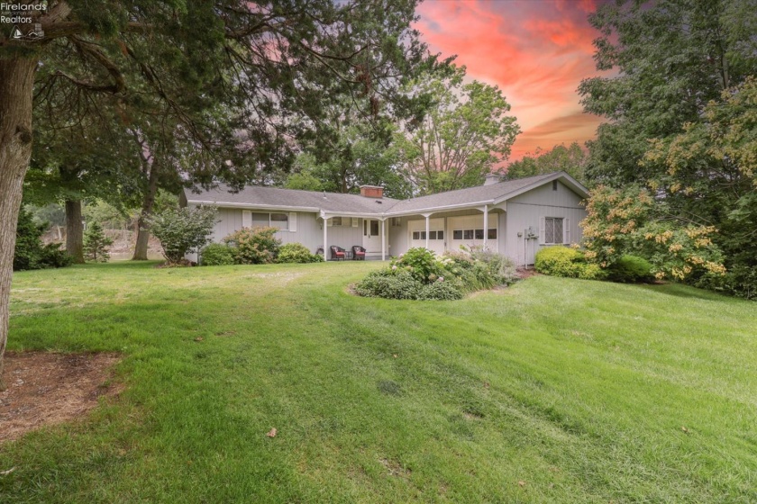 2940 Sanctuary Drive, Port Clinton, 43452, 3 Bedrooms Bedrooms, ,2 BathroomsBathrooms,Residential,For Sale,Sanctuary,20263269