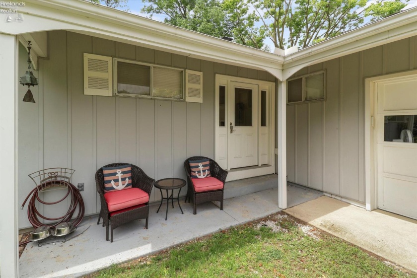 2940 Sanctuary Drive, Port Clinton, 43452, 3 Bedrooms Bedrooms, ,2 BathroomsBathrooms,Residential,For Sale,Sanctuary,20263269