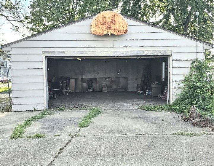 1521 McDonough Street, Sandusky, 44870, 4 Bedrooms Bedrooms, ,2 BathroomsBathrooms,Residential,For Sale,McDonough,20263273
