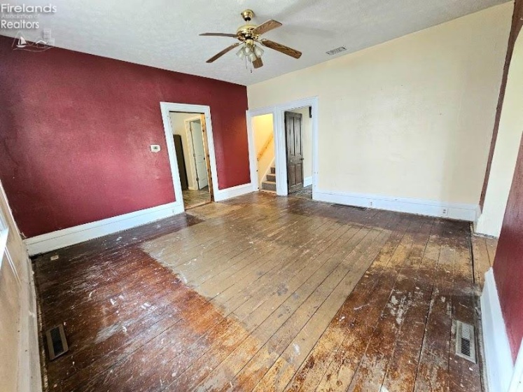 1521 McDonough Street, Sandusky, 44870, 4 Bedrooms Bedrooms, ,2 BathroomsBathrooms,Residential,For Sale,McDonough,20263273