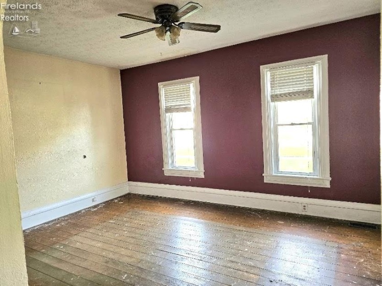 1521 McDonough Street, Sandusky, 44870, 4 Bedrooms Bedrooms, ,2 BathroomsBathrooms,Residential,For Sale,McDonough,20263273