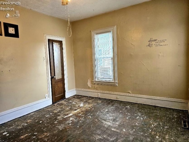 1521 McDonough Street, Sandusky, 44870, 4 Bedrooms Bedrooms, ,2 BathroomsBathrooms,Residential,For Sale,McDonough,20263273