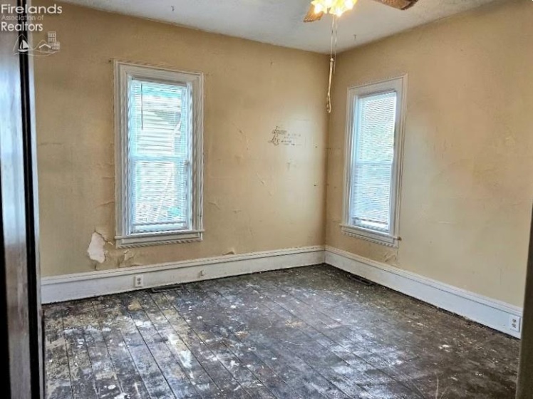 1521 McDonough Street, Sandusky, 44870, 4 Bedrooms Bedrooms, ,2 BathroomsBathrooms,Residential,For Sale,McDonough,20263273