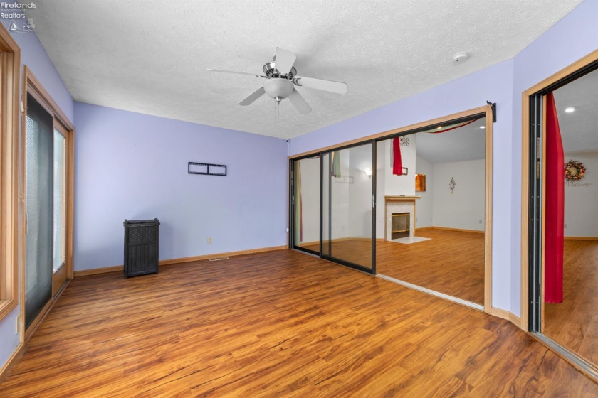 5214 Parkhurst Drive, Sheffield Village, 44054, 2 Bedrooms Bedrooms, ,2 BathroomsBathrooms,Residential,For Sale,Parkhurst,20263271