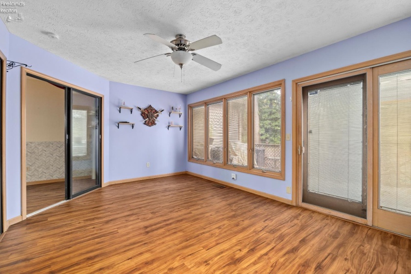 5214 Parkhurst Drive, Sheffield Village, 44054, 2 Bedrooms Bedrooms, ,2 BathroomsBathrooms,Residential,For Sale,Parkhurst,20263271