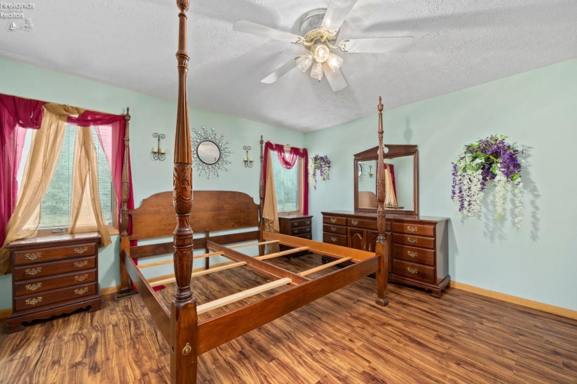 5214 Parkhurst Drive, Sheffield Village, 44054, 2 Bedrooms Bedrooms, ,2 BathroomsBathrooms,Residential,For Sale,Parkhurst,20263271
