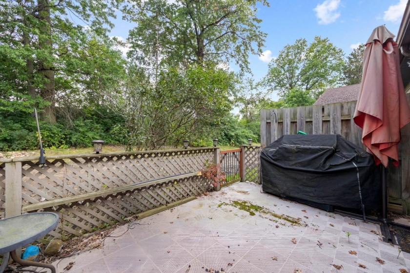 5214 Parkhurst Drive, Sheffield Village, 44054, 2 Bedrooms Bedrooms, ,2 BathroomsBathrooms,Residential,For Sale,Parkhurst,20263271