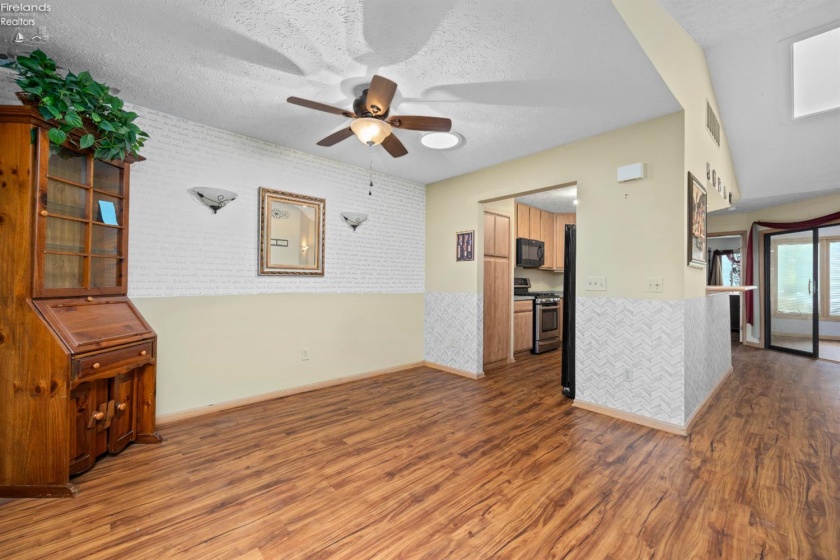 5214 Parkhurst Drive, Sheffield Village, 44054, 2 Bedrooms Bedrooms, ,2 BathroomsBathrooms,Residential,For Sale,Parkhurst,20263271