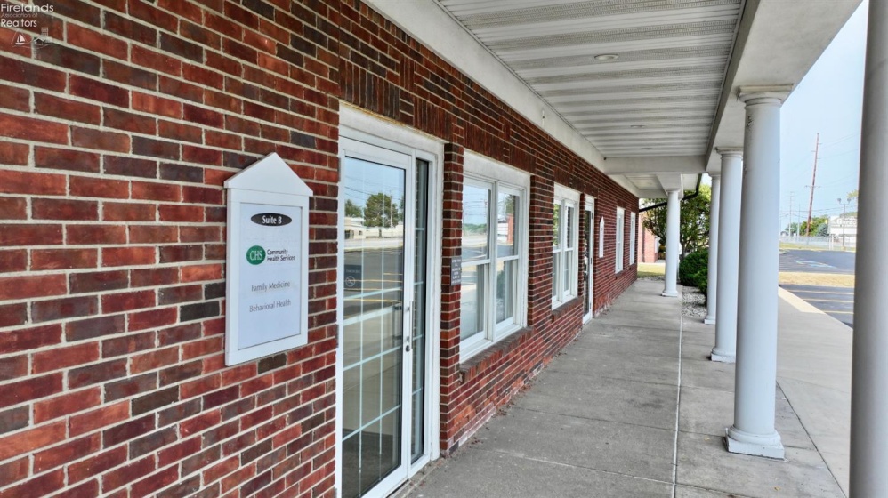 1255 Main Street, Bellevue, 44811, ,Commercial For Lease,For Lease,Main,20263276