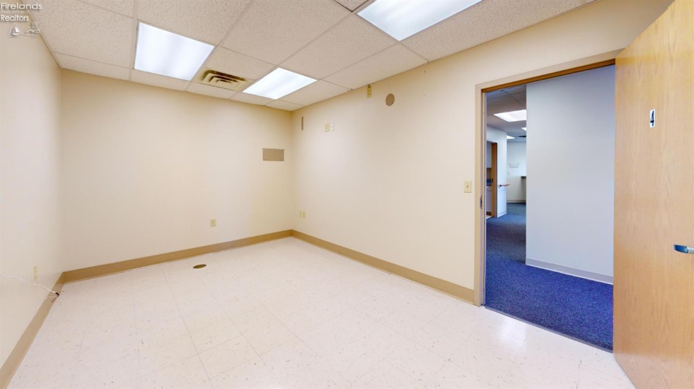 1265 Main Street, Bellevue, 44811, ,Commercial For Lease,For Lease,Main,20263277
