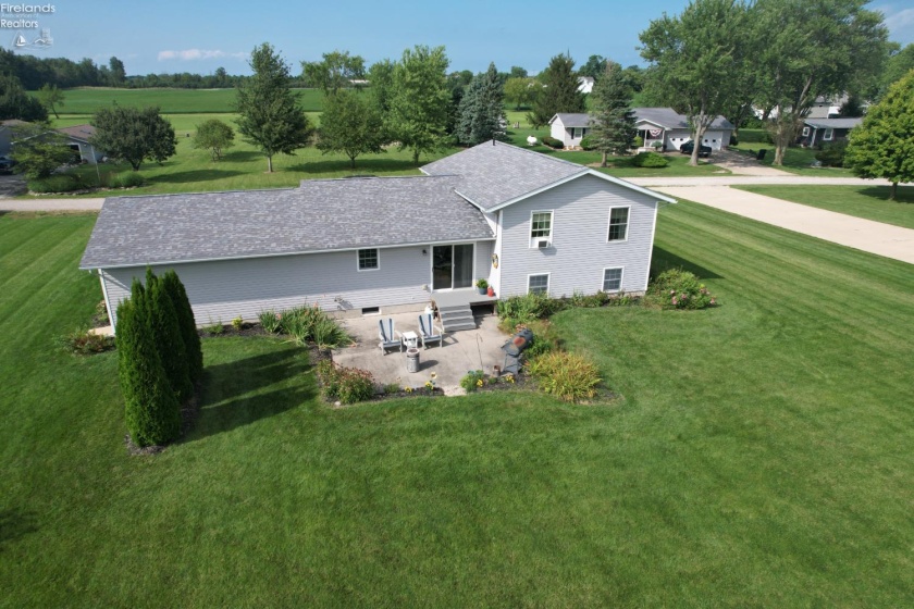 6410 Royce Drive, Marblehead, 43440, 3 Bedrooms Bedrooms, ,2 BathroomsBathrooms,Residential,For Sale,Royce,20263268