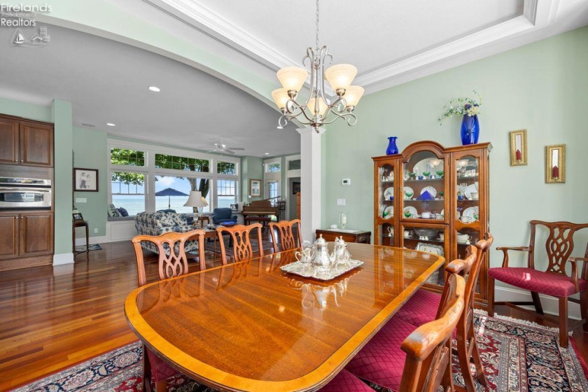1304 Overlook Drive, Port Clinton, 43452, 5 Bedrooms Bedrooms, ,7 BathroomsBathrooms,Residential,For Sale,Overlook,20263132