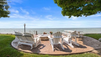 1304 Overlook Drive, Port Clinton, 43452, 5 Bedrooms Bedrooms, ,7 BathroomsBathrooms,Residential,For Sale,Overlook,20263132