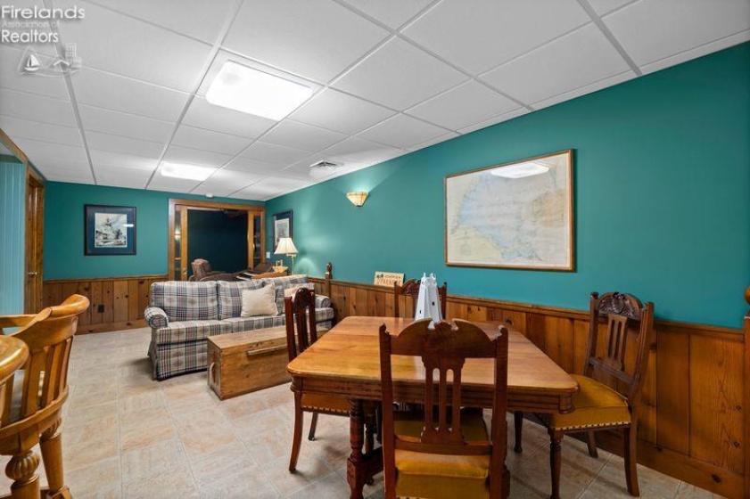 1304 Overlook Drive, Port Clinton, 43452, 5 Bedrooms Bedrooms, ,7 BathroomsBathrooms,Residential,For Sale,Overlook,20263132