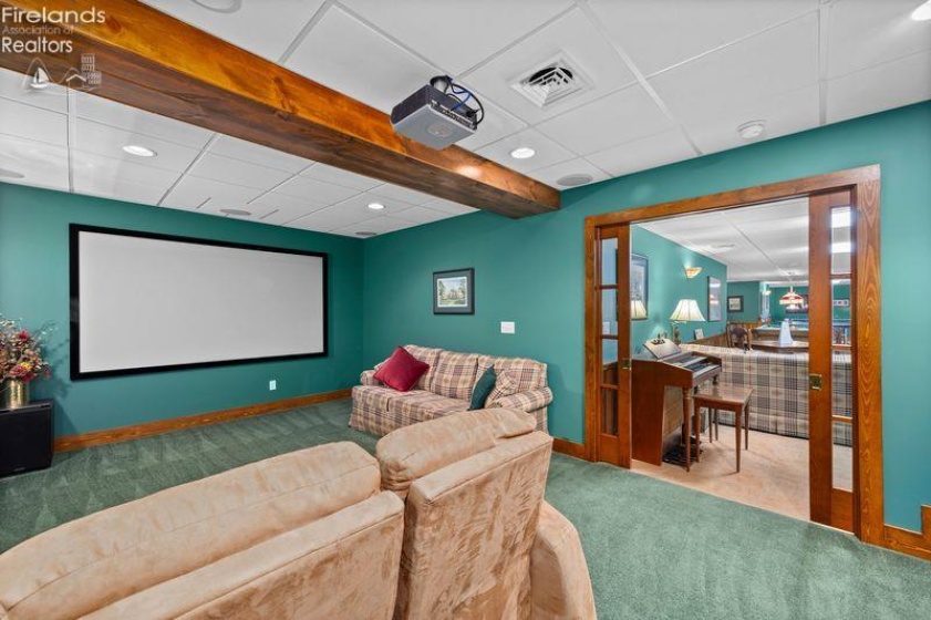 1304 Overlook Drive, Port Clinton, 43452, 5 Bedrooms Bedrooms, ,7 BathroomsBathrooms,Residential,For Sale,Overlook,20263132