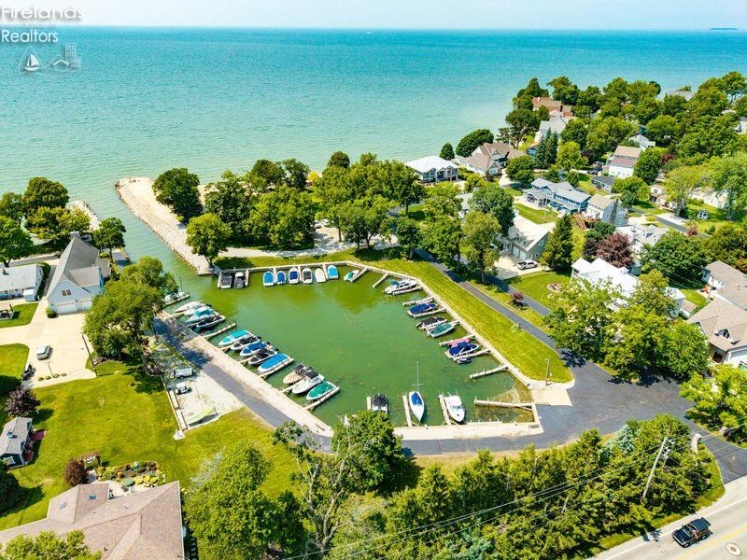 1304 Overlook Drive, Port Clinton, 43452, 5 Bedrooms Bedrooms, ,7 BathroomsBathrooms,Residential,For Sale,Overlook,20263132