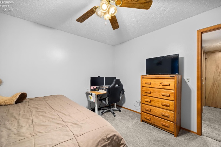 876 Moss Canyon Drive, Amherst, 44001, 4 Bedrooms Bedrooms, ,2 BathroomsBathrooms,Residential,For Sale,Moss Canyon,20263239