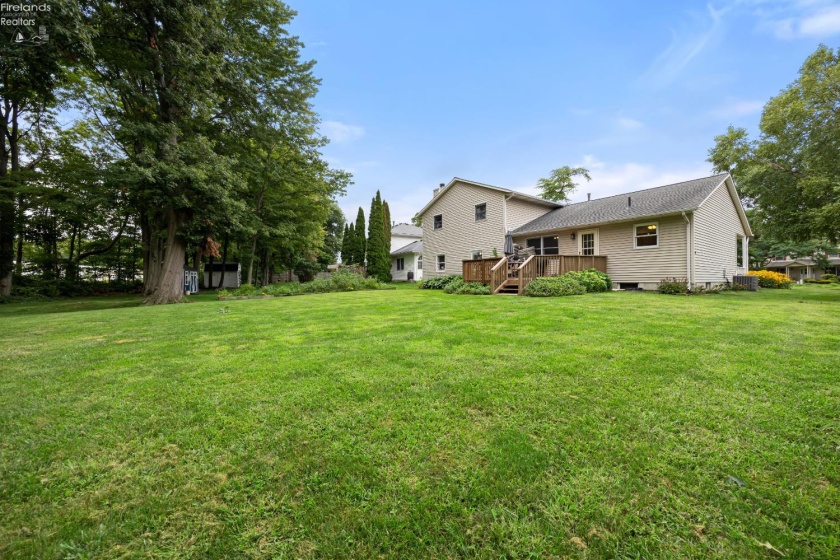 876 Moss Canyon Drive, Amherst, 44001, 4 Bedrooms Bedrooms, ,2 BathroomsBathrooms,Residential,For Sale,Moss Canyon,20263239