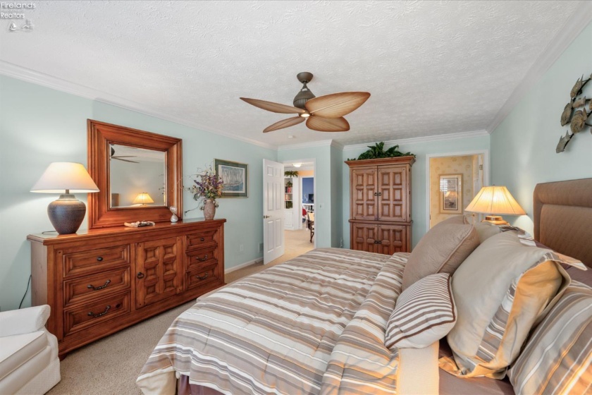 4445 Harbors Edge, Port Clinton, 43452, 3 Bedrooms Bedrooms, ,4 BathroomsBathrooms,Residential,For Sale,Harbors Edge,20263227