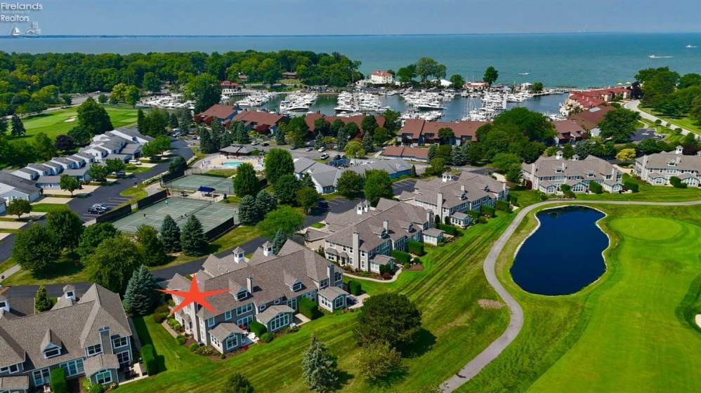 4445 Harbors Edge, Port Clinton, 43452, 3 Bedrooms Bedrooms, ,4 BathroomsBathrooms,Residential,For Sale,Harbors Edge,20263227