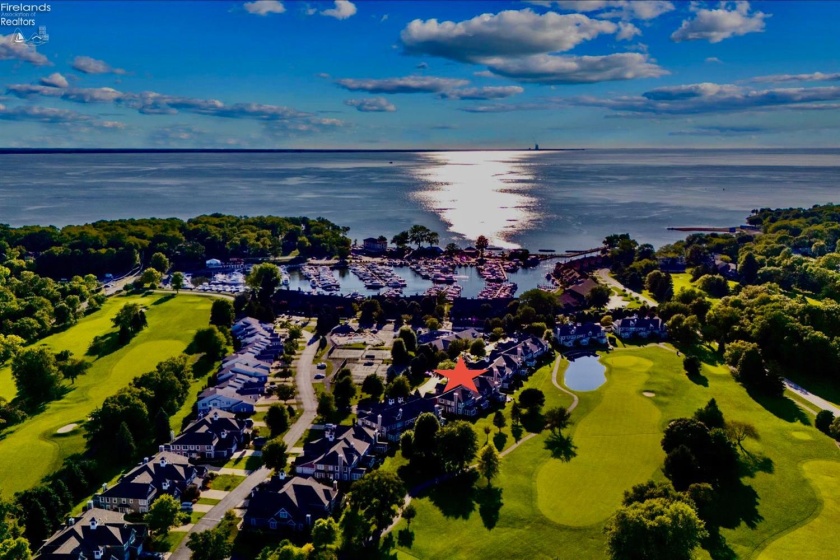 4445 Harbors Edge, Port Clinton, 43452, 3 Bedrooms Bedrooms, ,4 BathroomsBathrooms,Residential,For Sale,Harbors Edge,20263227