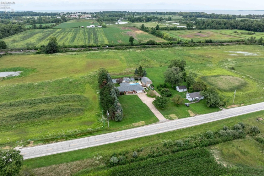 4253 Harbor Road, Port Clinton, 43452, 3 Bedrooms Bedrooms, ,2 BathroomsBathrooms,Residential,For Sale,Harbor,20263261