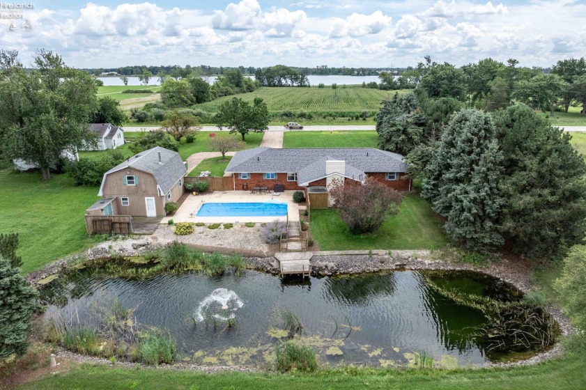 4253 Harbor Road, Port Clinton, 43452, 3 Bedrooms Bedrooms, ,2 BathroomsBathrooms,Residential,For Sale,Harbor,20263261