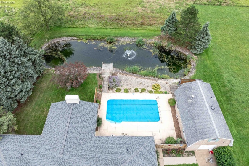 4253 Harbor Road, Port Clinton, 43452, 3 Bedrooms Bedrooms, ,2 BathroomsBathrooms,Residential,For Sale,Harbor,20263261